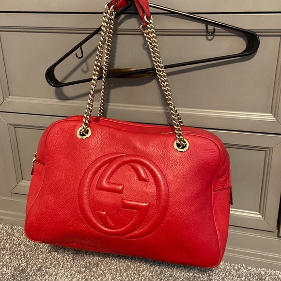 Gucci Handbags - Gucci Soho Chain strap shoulder bag (Large) . Used, but flawless exterior.